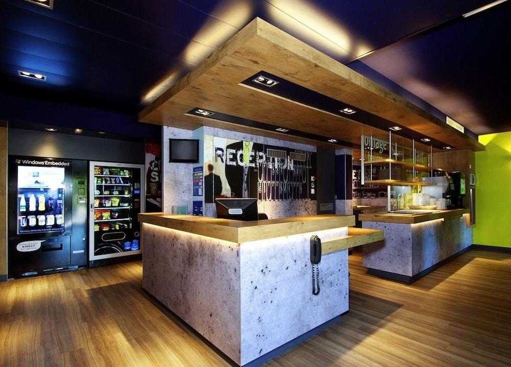 Ibis Budget Caen Porte De Bretagne Bretteville-sur-Odon Екстериор снимка