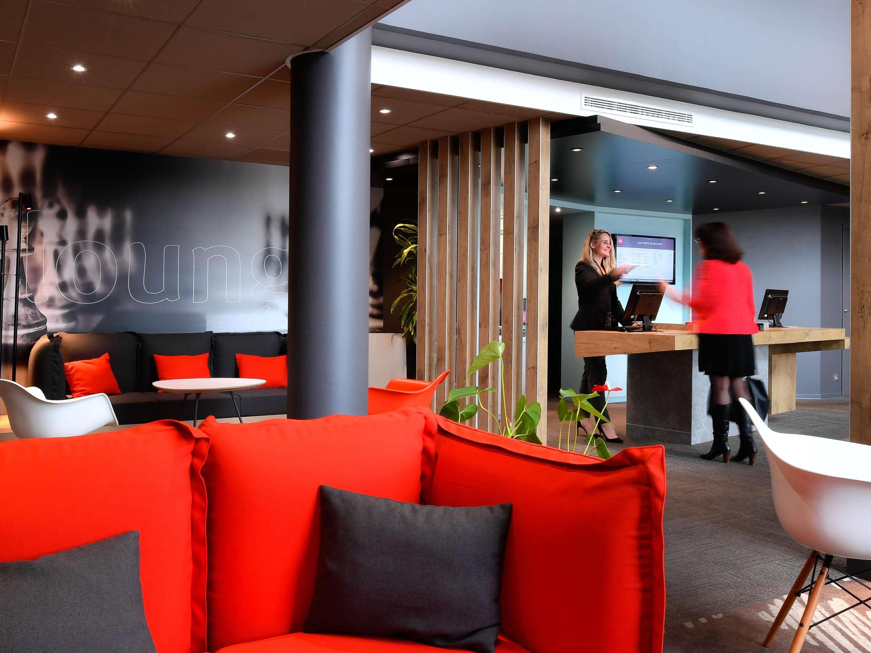 Ibis Budget Caen Porte De Bretagne Bretteville-sur-Odon Екстериор снимка