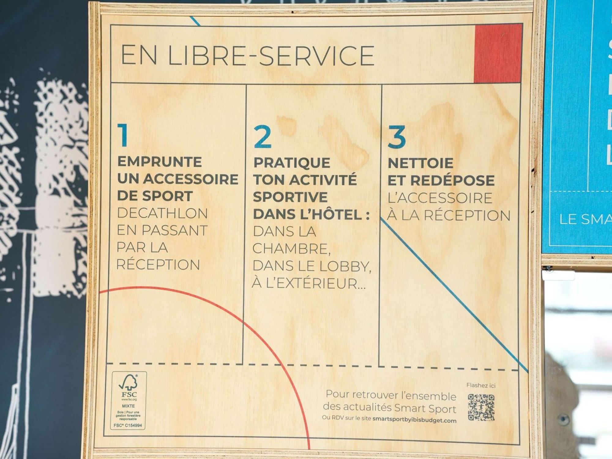 Ibis Budget Caen Porte De Bretagne Bretteville-sur-Odon Екстериор снимка