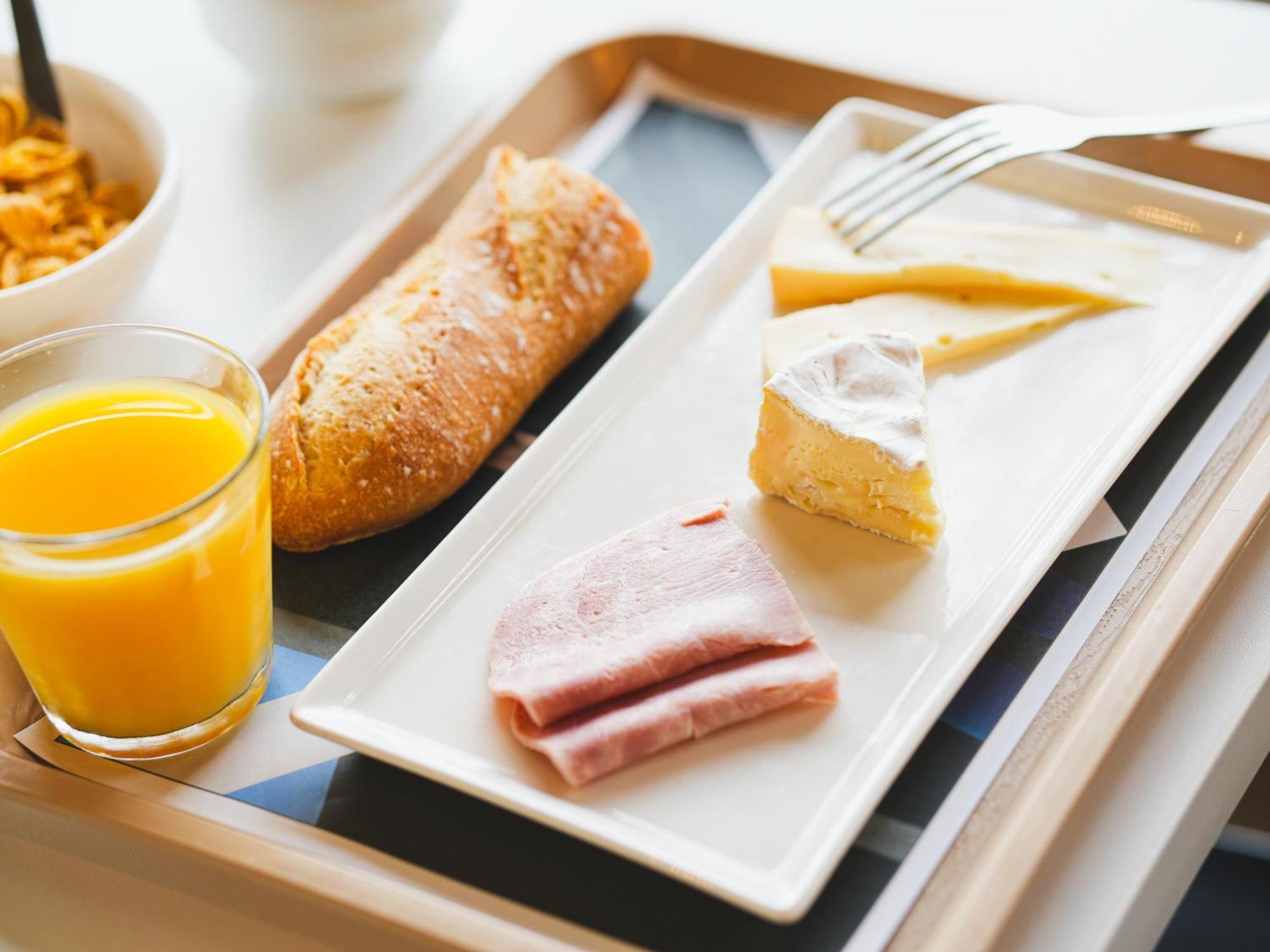 Ibis Budget Caen Porte De Bretagne Bretteville-sur-Odon Екстериор снимка