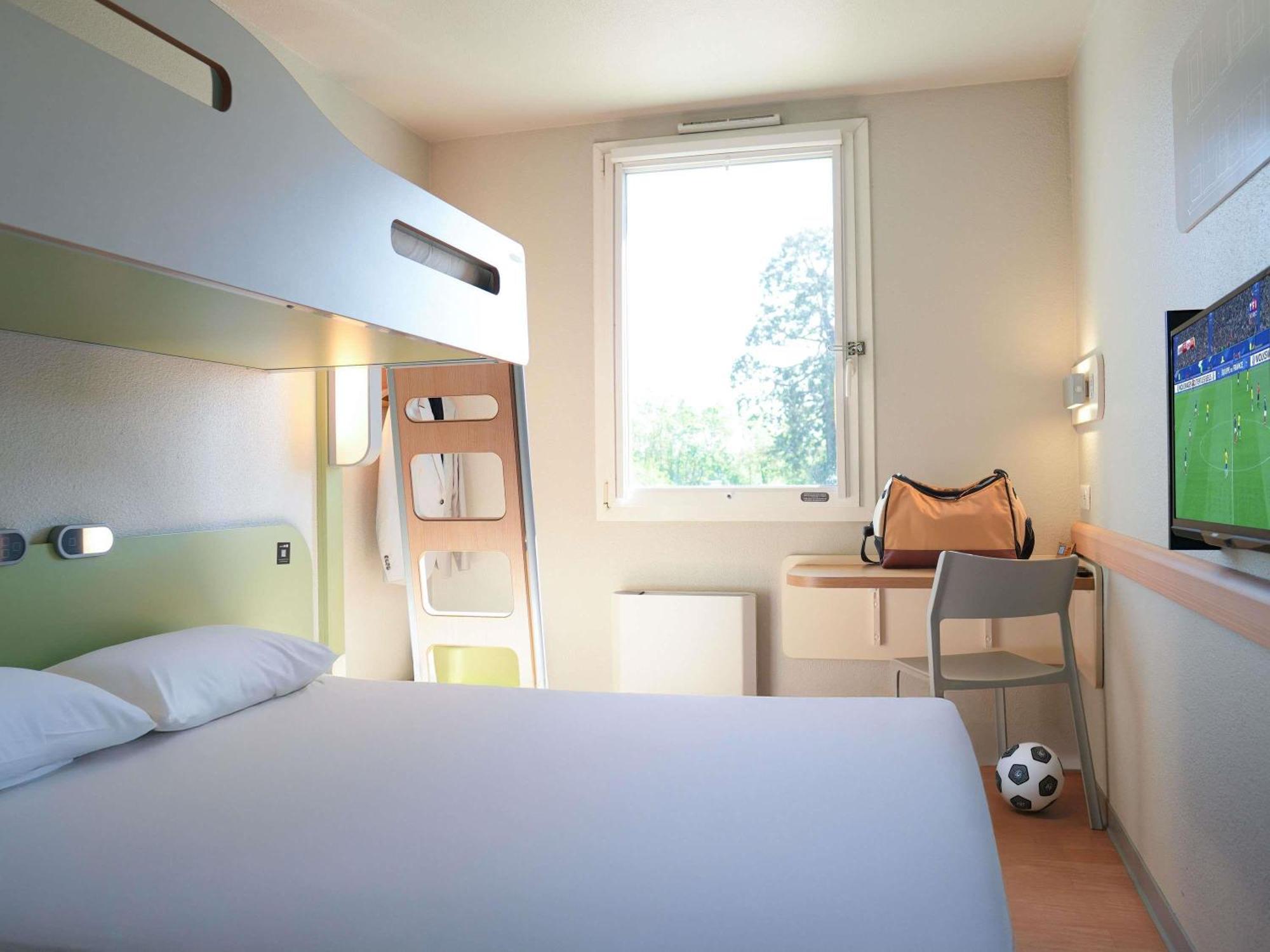 Ibis Budget Caen Porte De Bretagne Bretteville-sur-Odon Екстериор снимка