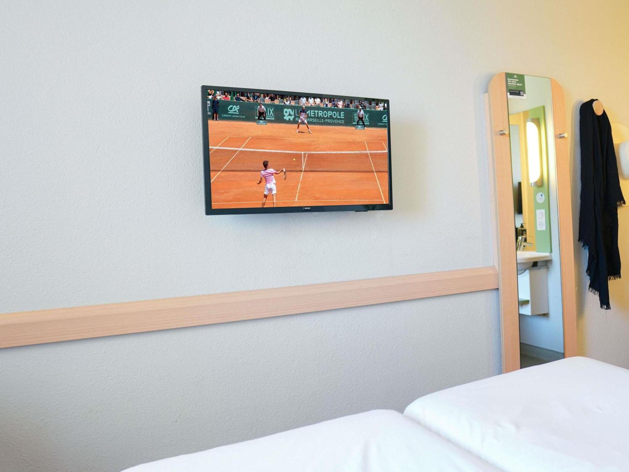 Ibis Budget Caen Porte De Bretagne Bretteville-sur-Odon Екстериор снимка