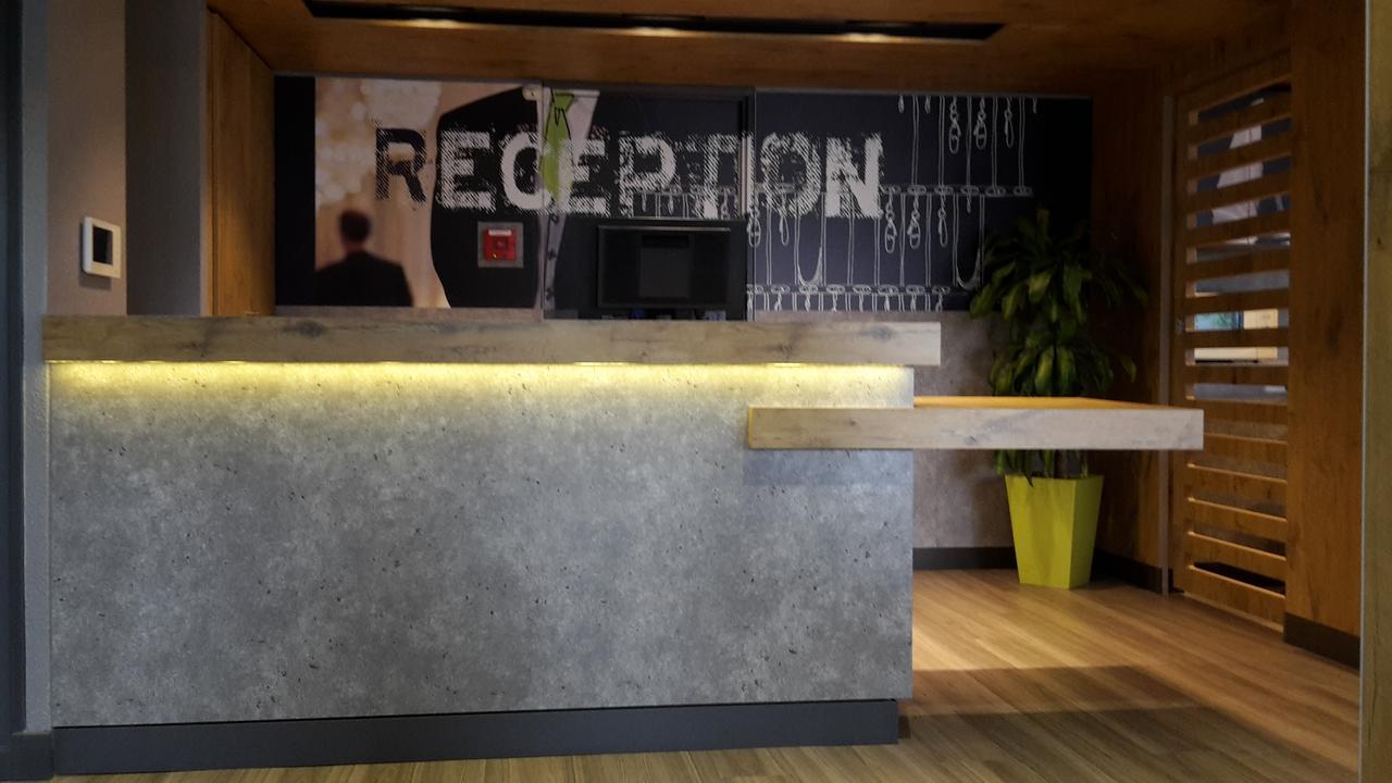 Ibis Budget Caen Porte De Bretagne Bretteville-sur-Odon Екстериор снимка